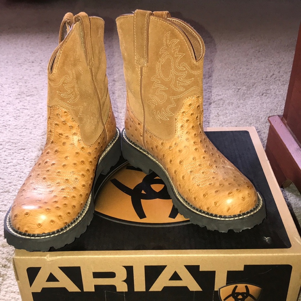 Gently used Ariate Fatbaby cognac boots